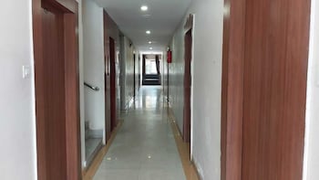 Hotel Park Resort Bhubaneswar,,2 star