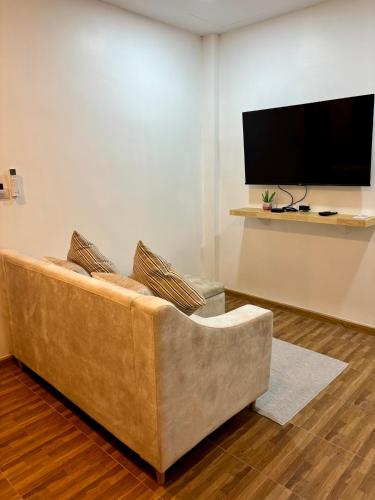 charm hostel at pratumnak