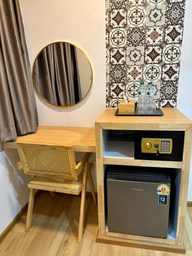 charm hostel at pratumnak
