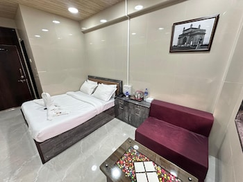 hotel jupiter residency