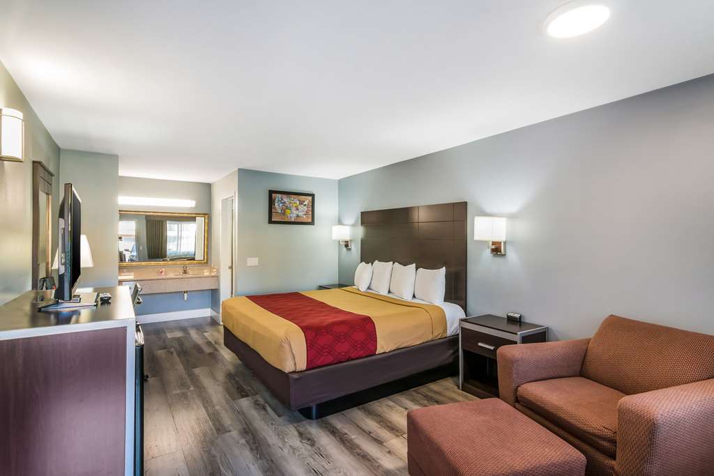 econo lodge hesperia victorville i 15