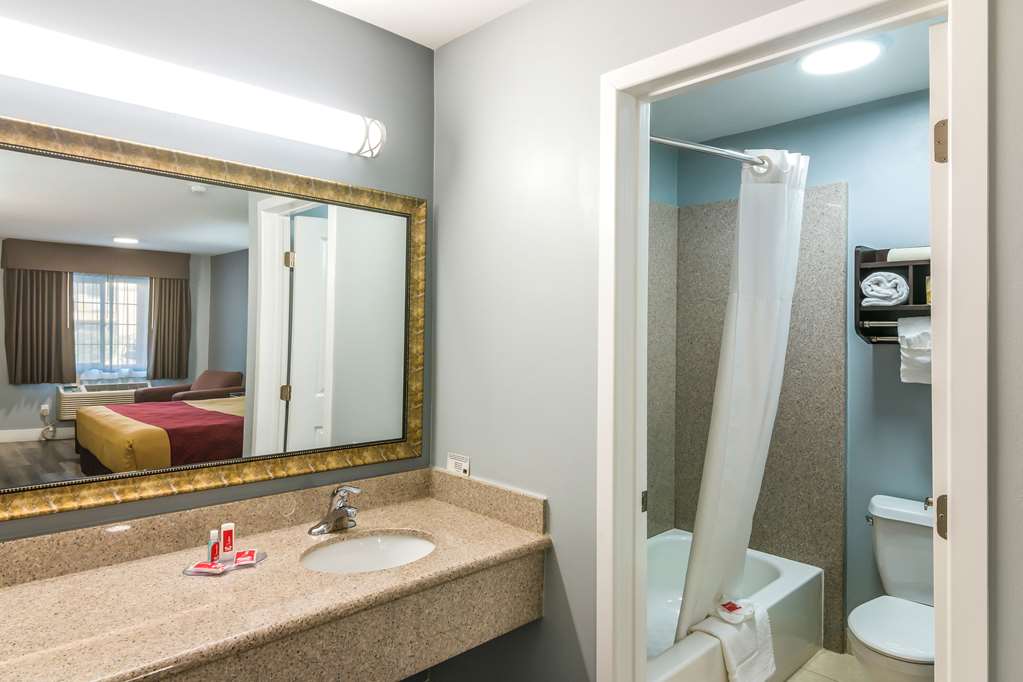 econo lodge hesperia victorville i 15