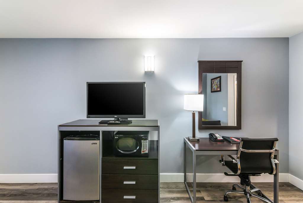 econo lodge hesperia victorville i 15