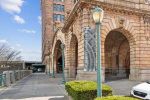 placemakr downtown pittsburgh at the pennsylvanian