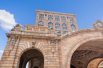 placemakr downtown pittsburgh at the pennsylvanian