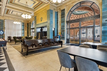 placemakr downtown pittsburgh at the pennsylvanian