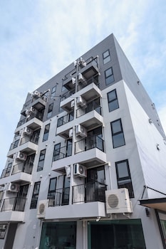 near don mueang hotel