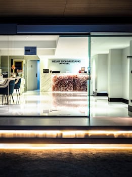 near don mueang hotel