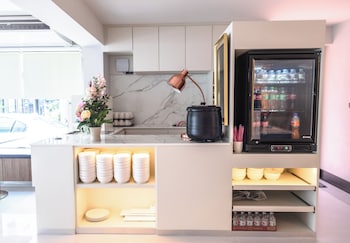 near don mueang hotel