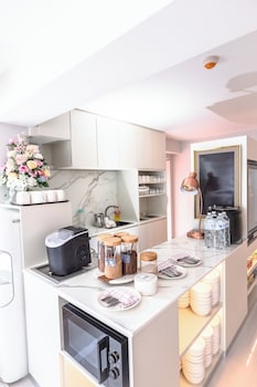 near don mueang hotel