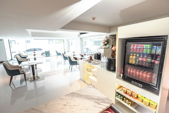 near don mueang hotel