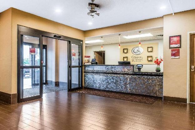 comfort suites highlands ranch denver tech center area