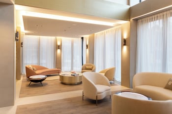 Hôtel Des Innovations,,3 star