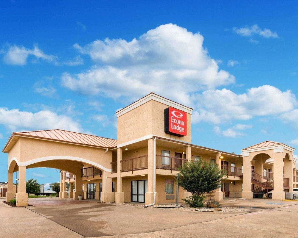 econo lodge hillsboro i 35