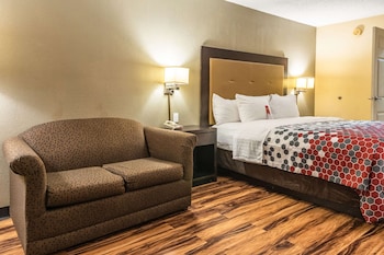 econo lodge hillsboro i 35