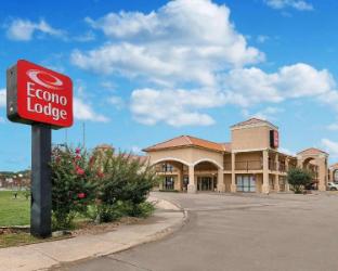 econo lodge hillsboro i 35