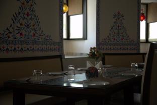 sinclairs palace retreat udaipur