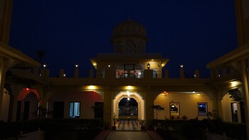 sinclairs palace retreat udaipur