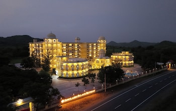 sinclairs palace retreat udaipur