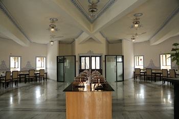 sinclairs palace retreat udaipur