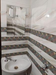 geeta teerth guest house