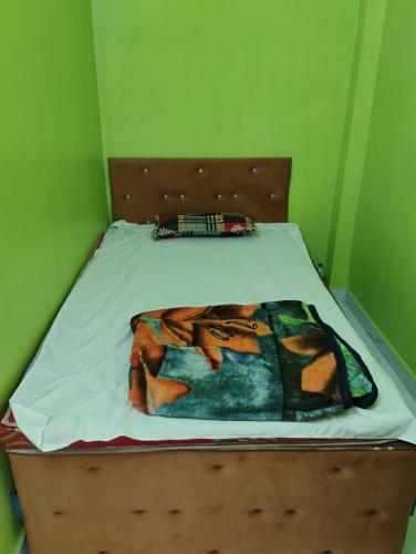 geeta teerth guest house