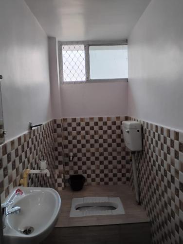 geeta teerth guest house