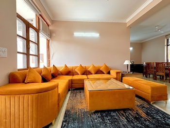 luxury 4 bedrooms independent villa