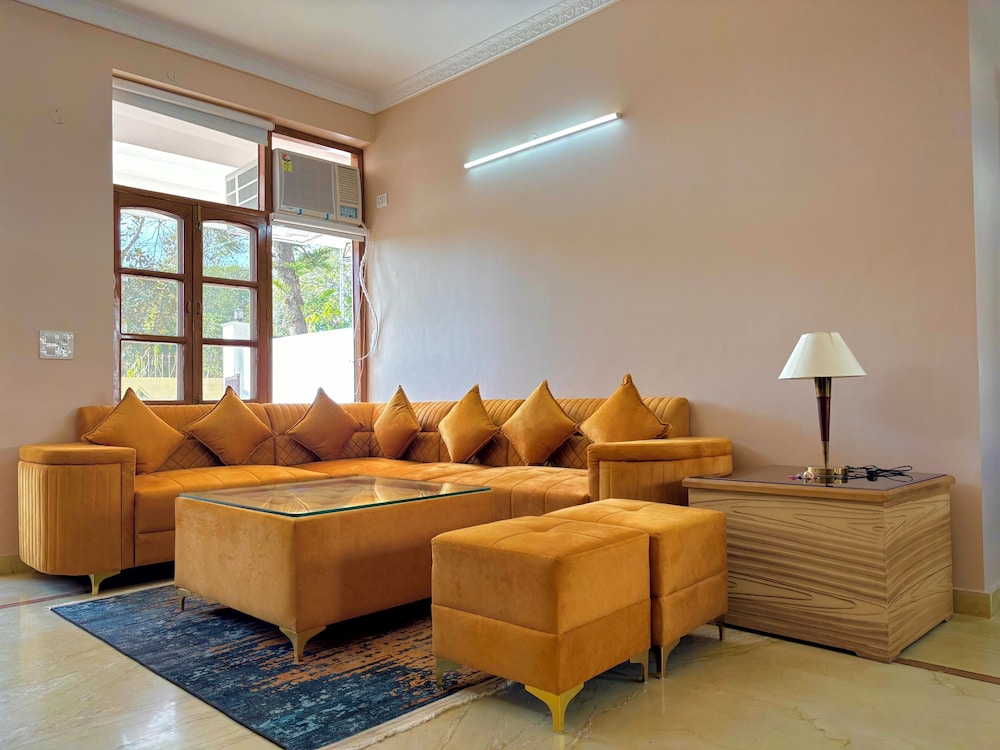 luxury 4 bedrooms independent villa