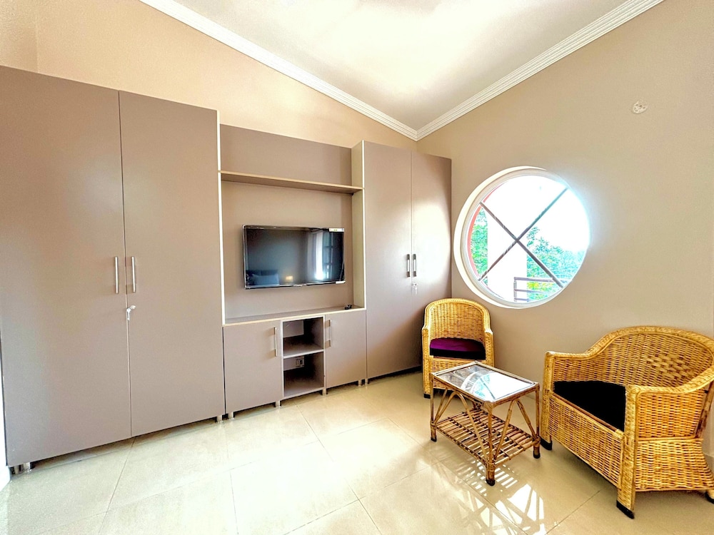 luxury 4 bedrooms independent villa