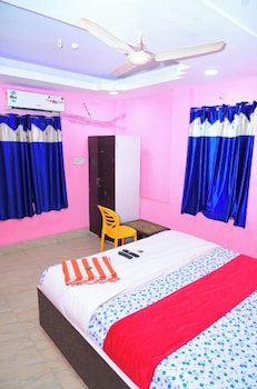 dhamstay hotel padoshi near beach puri