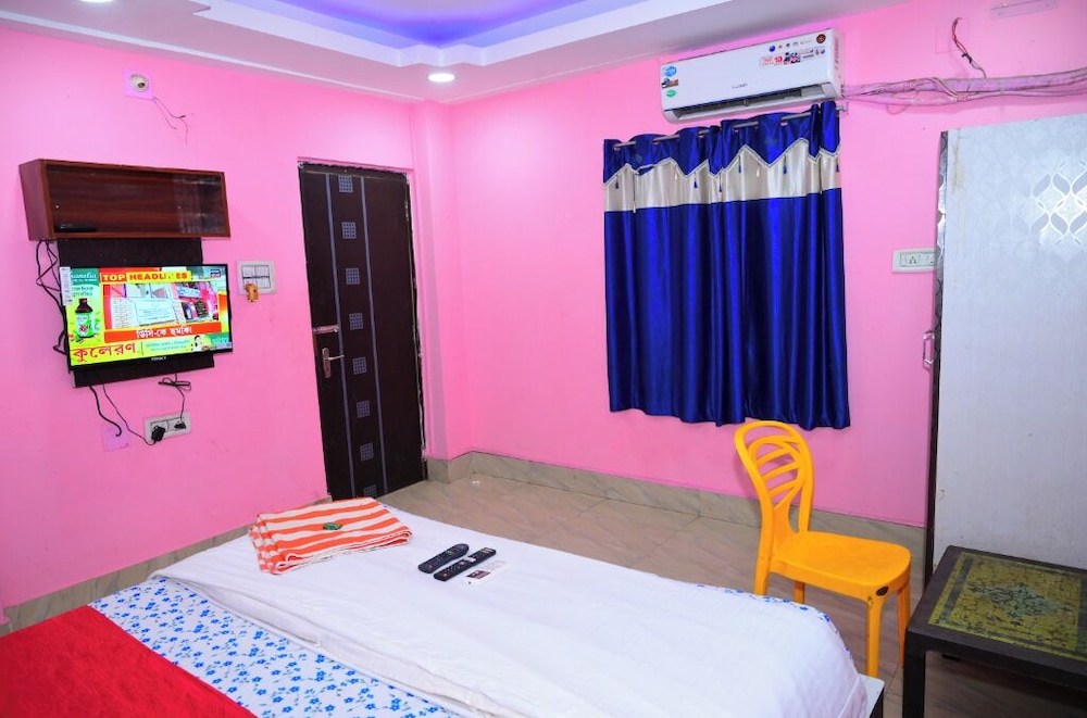 dhamstay hotel padoshi near beach puri