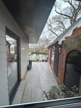 The Mill Sharnbrook,,3 star