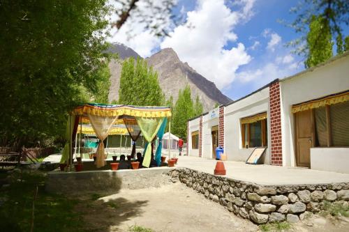 the brook camp hunder nubra