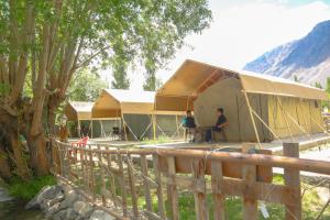 the brook camp hunder nubra