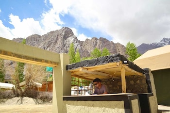 the brook camp hunder nubra