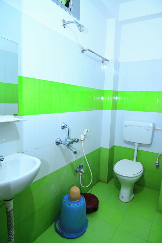 dhamstay hotel krishna residency puri