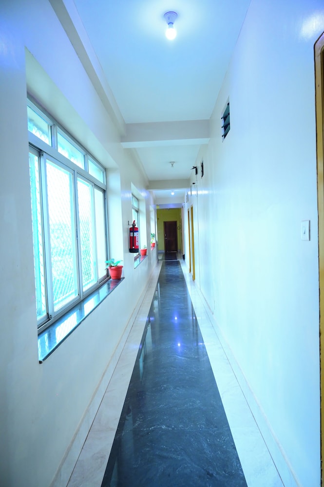 dhamstay hotel krishna residency puri