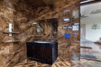 stay leisurely villa portia lonavala