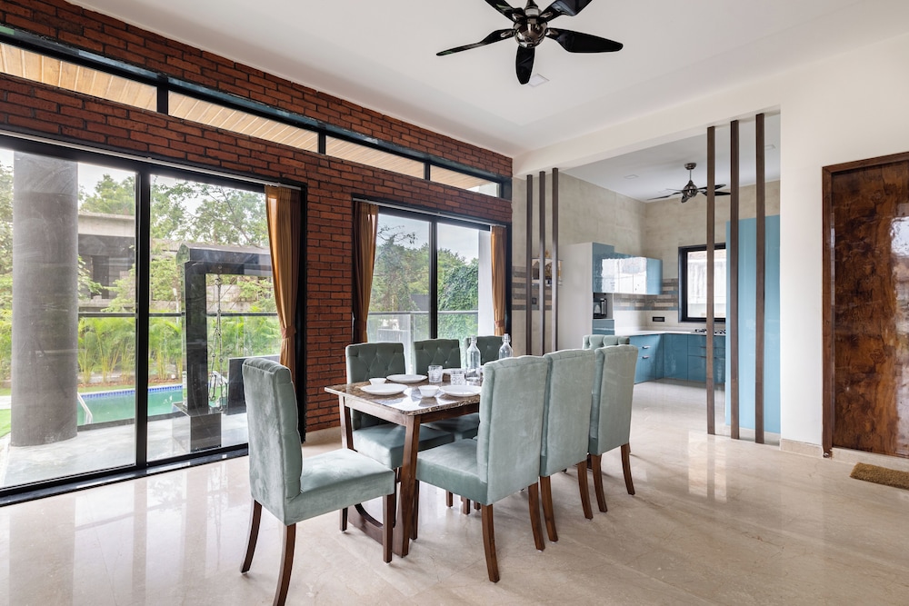 stay leisurely villa portia lonavala