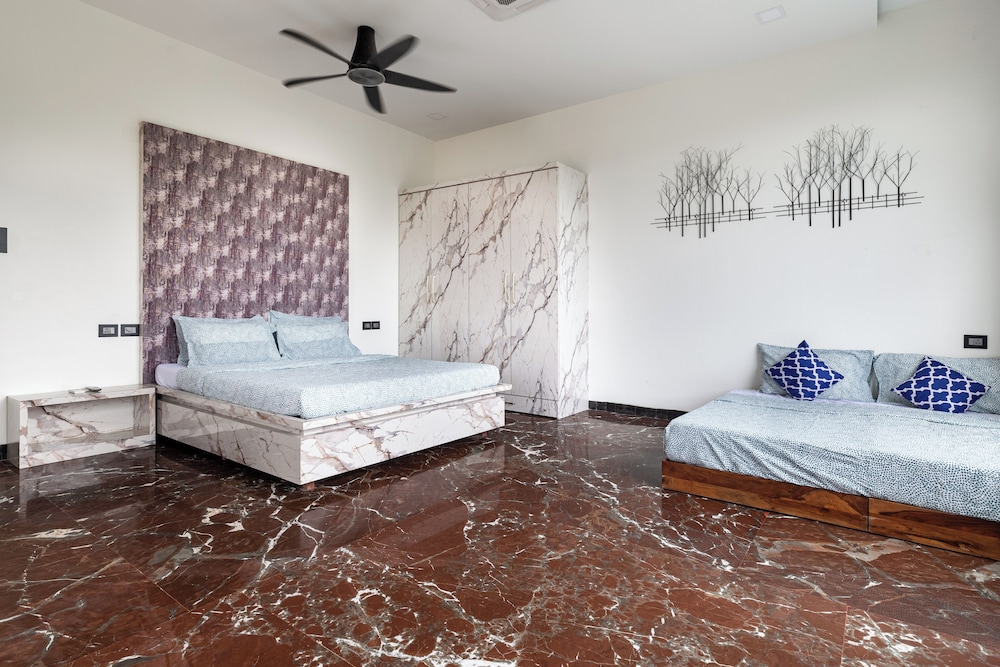 stay leisurely villa portia lonavala