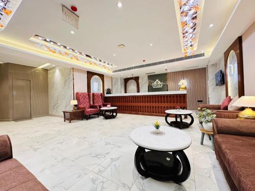 Hotel Ip Swarn Near Anand Vihar Vaishali,,2 star