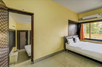 dhamstay hotel moon near niladri beach