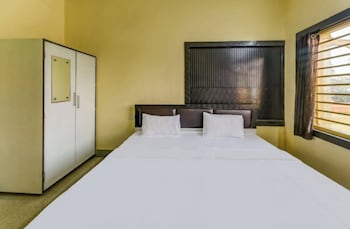 dhamstay hotel moon near niladri beach