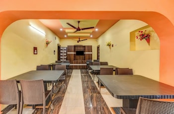 dhamstay hotel moon near niladri beach