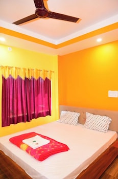 dhamstay hotel sahoo palace near beach