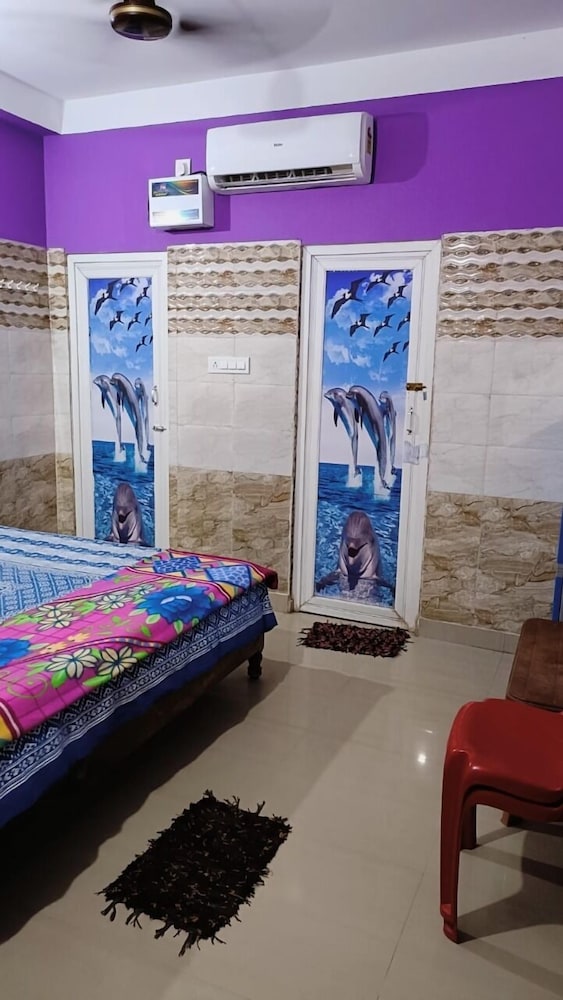 dhamstay hotel glory near golden beach