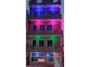 dhamstay hotel glory near golden beach