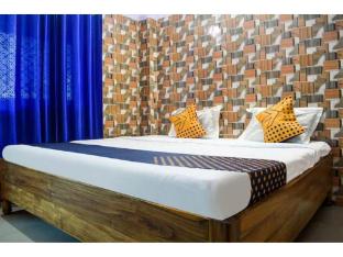 dhamstay hotel glory near golden beach