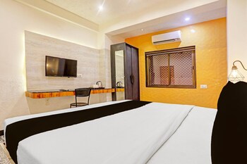 comfortable stayss at varanasi cantt